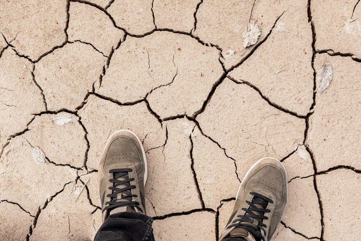 pieds secs et crevasses