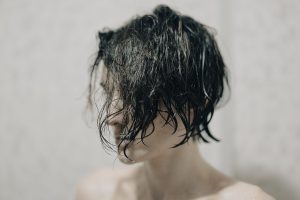 cheveux gras : que faire