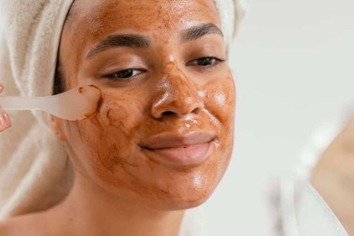 attenuer-taches-brunes-visage-naturellement