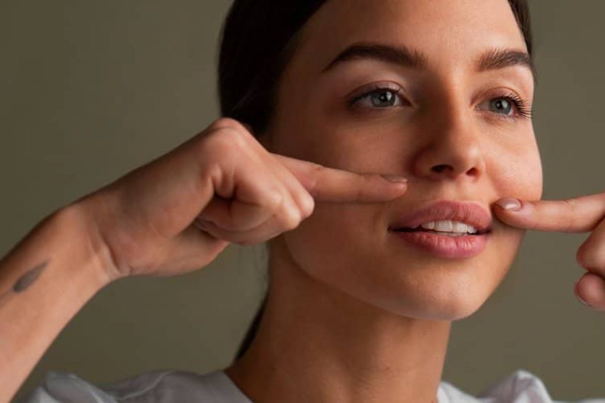 exercices-faciaux-lifter-visage