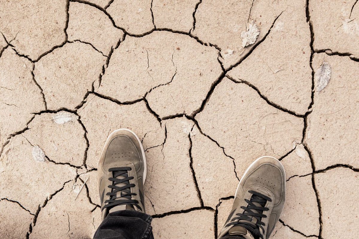 pieds secs et crevasses